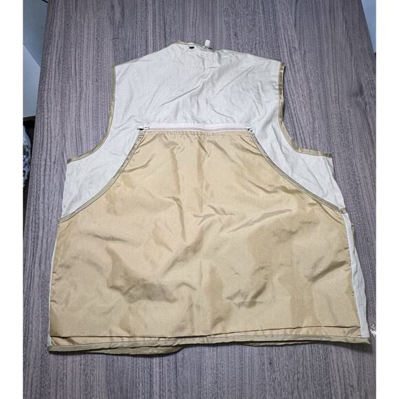 Game Winner Hunting Vest Outdoor Shooting & Fishing Gear with Utility pockets L - Picture 3 of 4